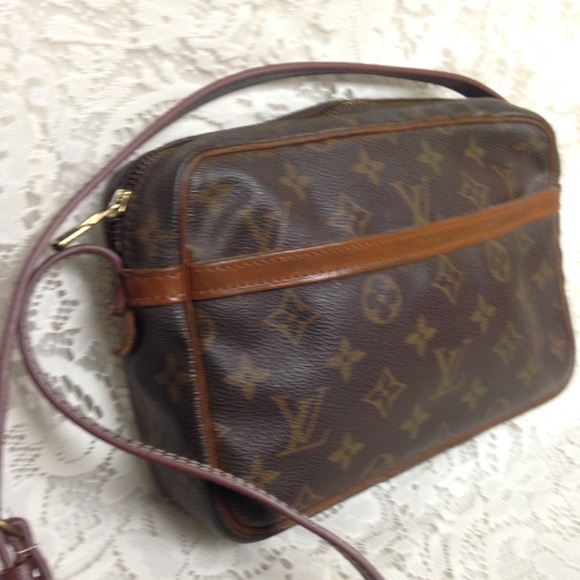 Vintage Louis Vuitton Brown Mono Shoulder Bag - Picture 3 of 8